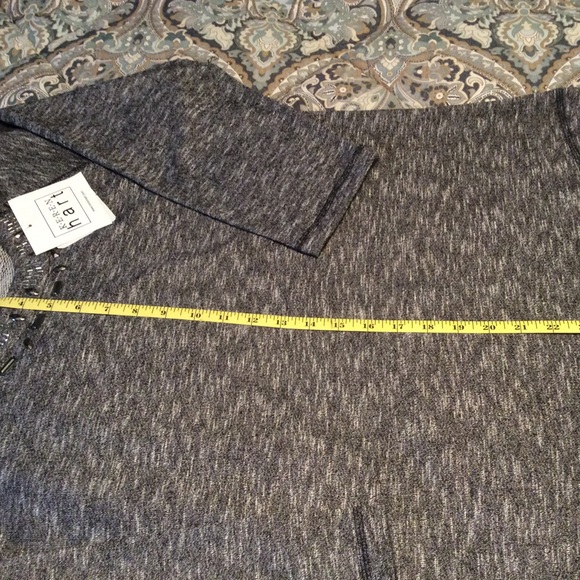 Top - Picture 4 of 5